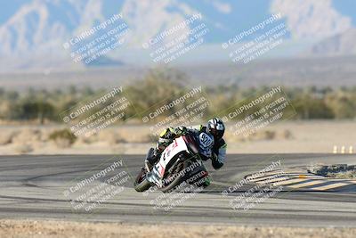 media/Dec-07-2025-CVMA (Sun) [[3e7d2de5dc]]/Race 18-Formula Twins-Formula 40 UL/